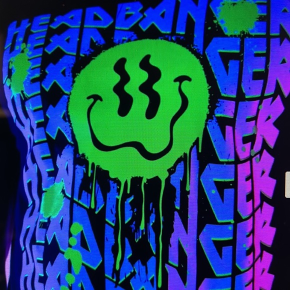 New Men’s uv reactive SHIRT - Picture 2 of 7
